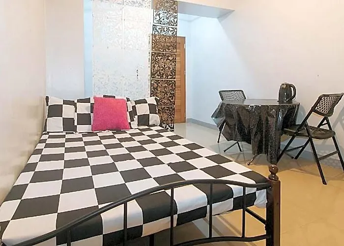 Budget Backpackers Transient House Near Naia By Reddoorz Hotel 3*