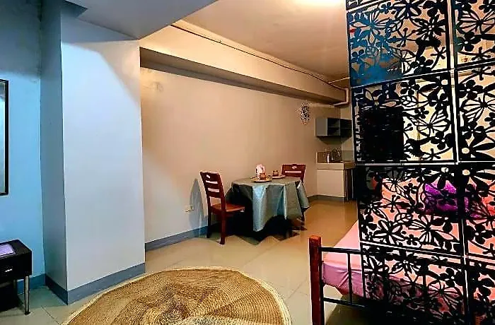 Hotel Budget Backpackers Transient House Near Naia By Reddoorz