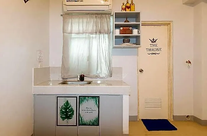 Hotel Budget Backpackers Transient House Near Naia By Reddoorz 3*