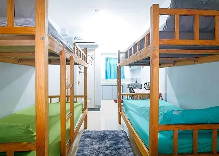 Hotel Budget Backpackers Transient House Near Naia By Reddoorz Manila