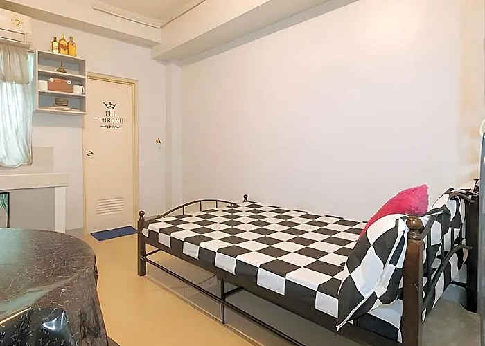 Budget Backpackers Transient House Near Naia By Reddoorz Hotel 3*