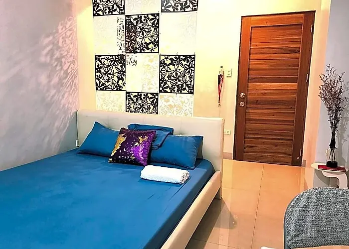 Budget Backpackers Transient House Near Naia By Reddoorz Hotel 3*